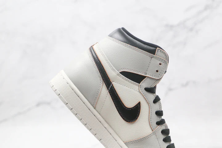 SB x Air Jordan 1 High Light Bone