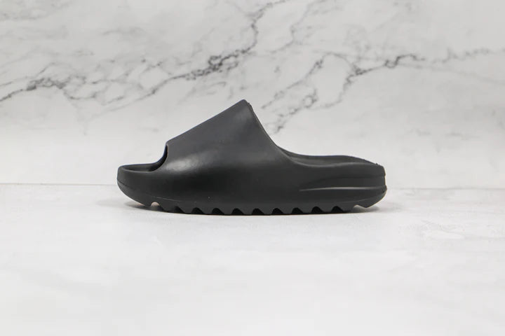 Yeezy Slide Onyx