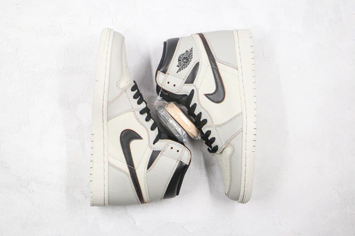 SB x Air Jordan 1 High Light Bone
