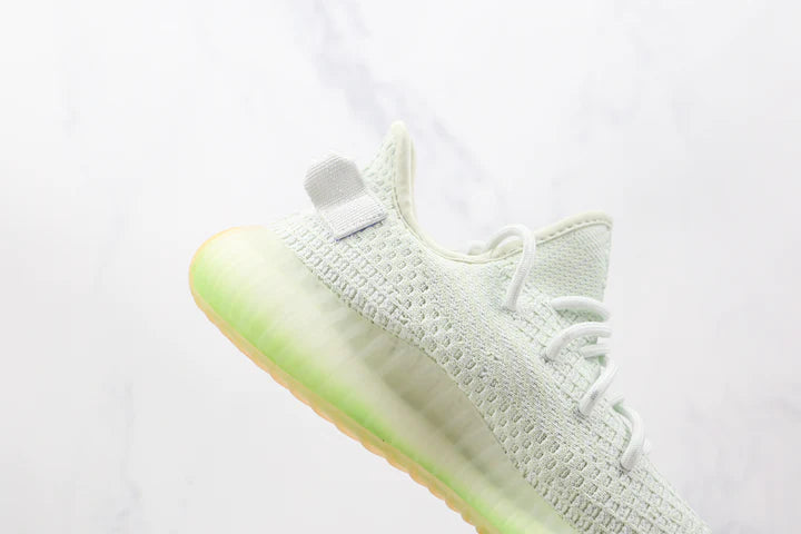 Yeezy Boost 350 V2 Hyperspace