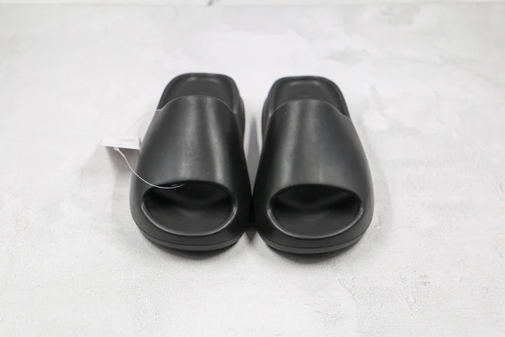 Yeezy Slide Onyx