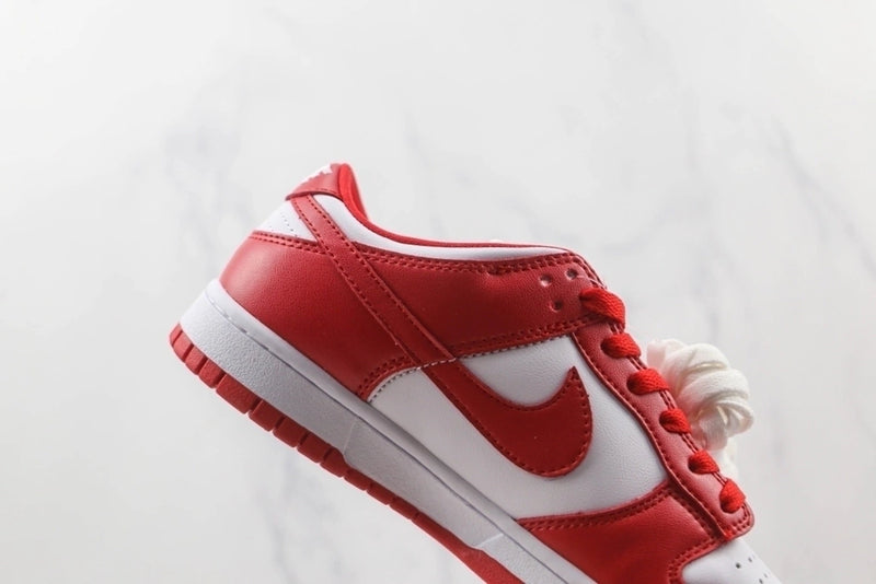 Dunk Low SP University Red