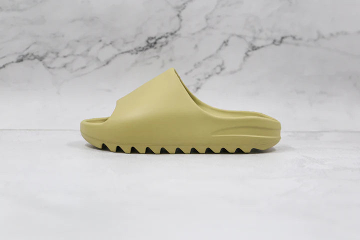 Yeezy Slide Resin