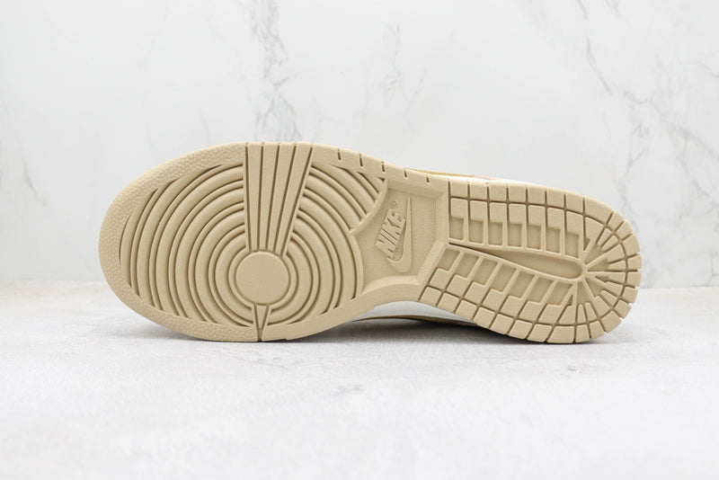 Dunk Low Phantom Metallic Gold