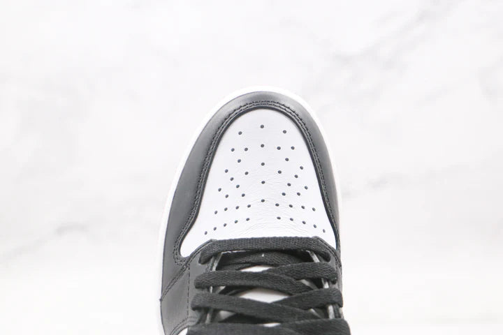 Air Jordan 1 High Satin Black Toe