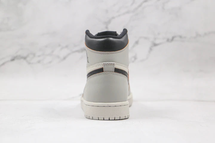 SB x Air Jordan 1 High Light Bone