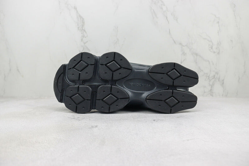 New Balance 9060 All Black