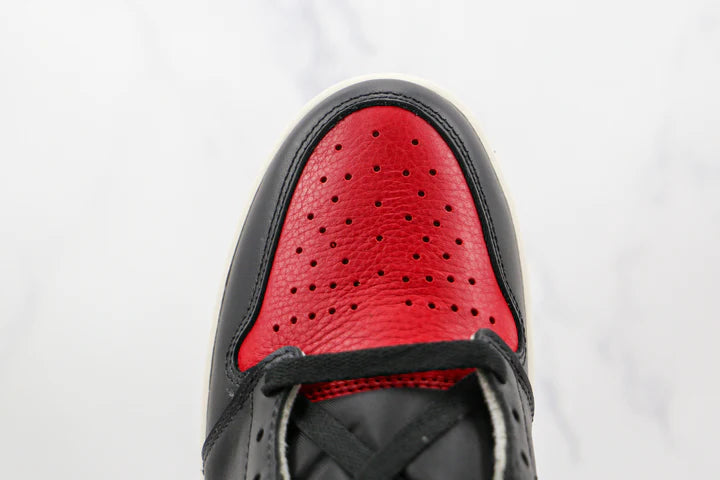 Air Jordan 1 Retro High Bred Toe