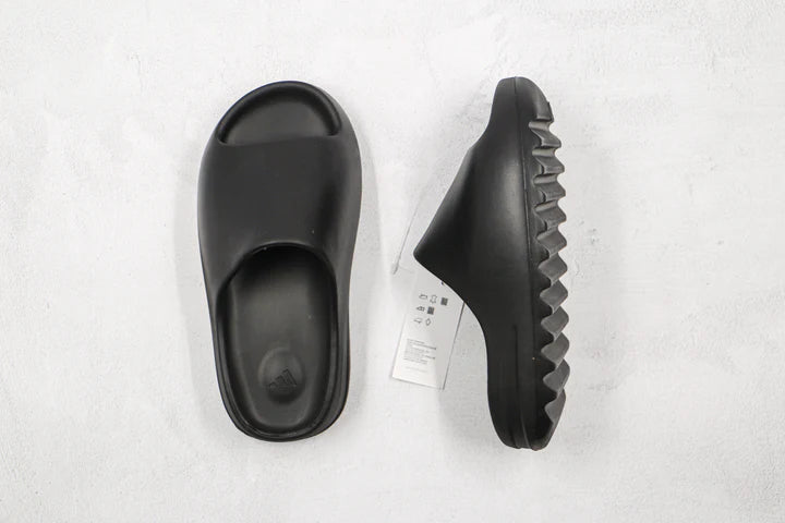 Yeezy Slide Onyx