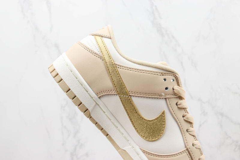Dunk Low Phantom Metallic Gold