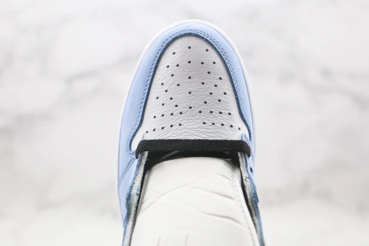 Air Jordan 1 High University Blue
