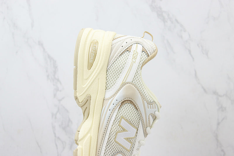 New Balance 530 Beige