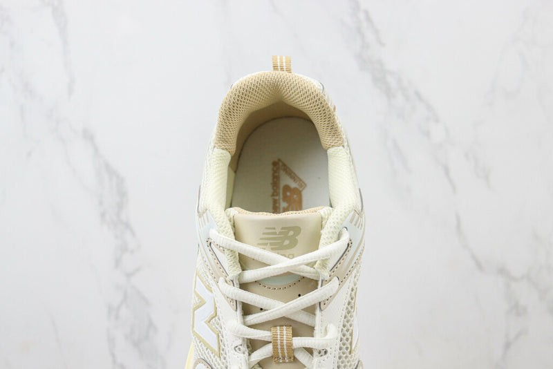New Balance 530 Beige