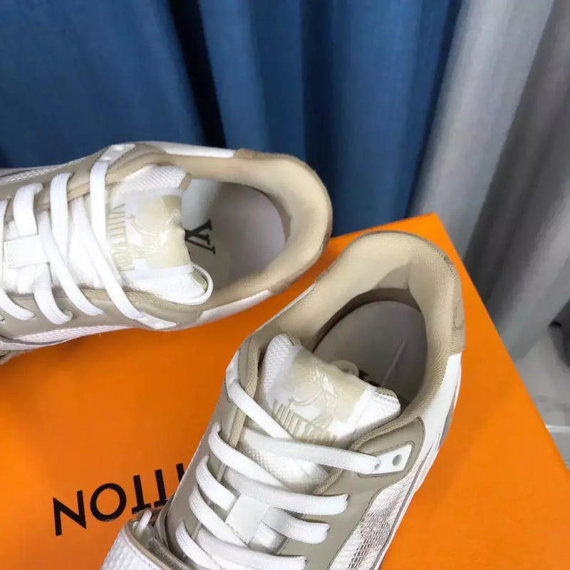 Louis Vuitton Trainer Beige White