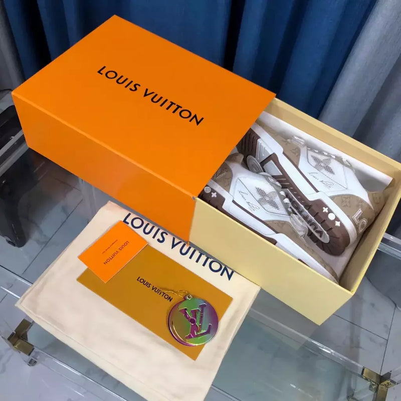 Louis Vuitton Trainer Beige White