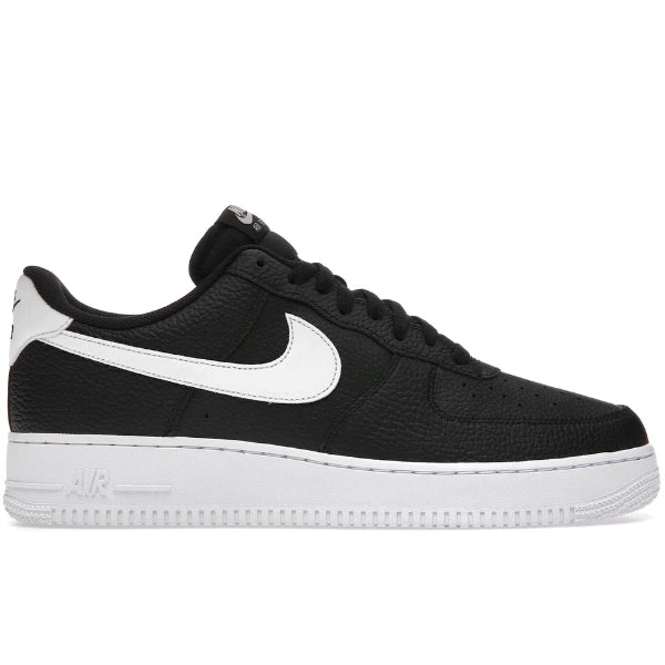 Air Force 1 Low Black White Pebbled Leath